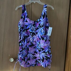 Swim Top. Size 18. Brand New w Tag.